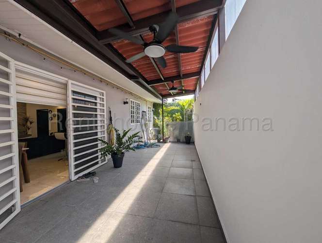 Vendo Casa Remodelada en Nuevo Reparto, Chanis 27-2876GG