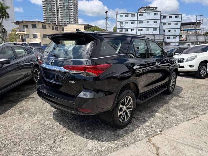 Toyota Fortuner 2020 - Imagen 4