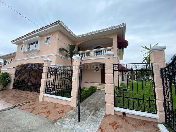 Venta de Casa en Altos de Panama, Panamá 24JSS2733