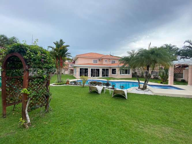 Venta de Casa en Altos de Panama, Panamá 24JSS2733