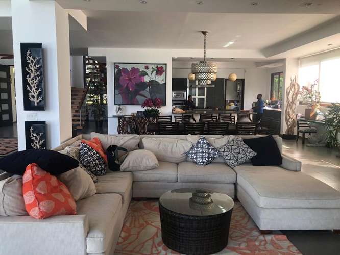 Coronado – Frente al Mar – 1,305mts2 – 5,000,000