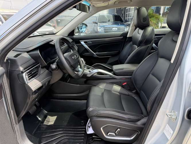 Geely Azkarrah 2023 - Imagen 12