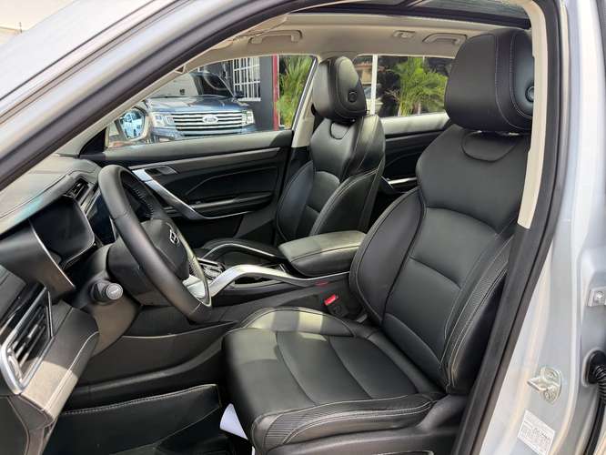 Geely Azkarrah 2023 - Imagen 13