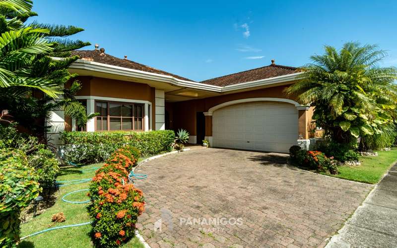 Casa en venta amoblada en PH Sunset Coast -Costa Sur
