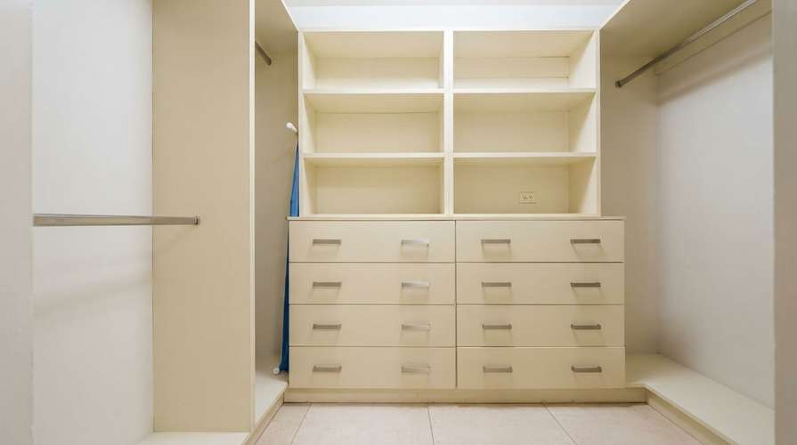 ! Apartamento en Avenida Balboa I amoblado I 2 Rec I con balcón y vista parcial al mar  - Imagen 7