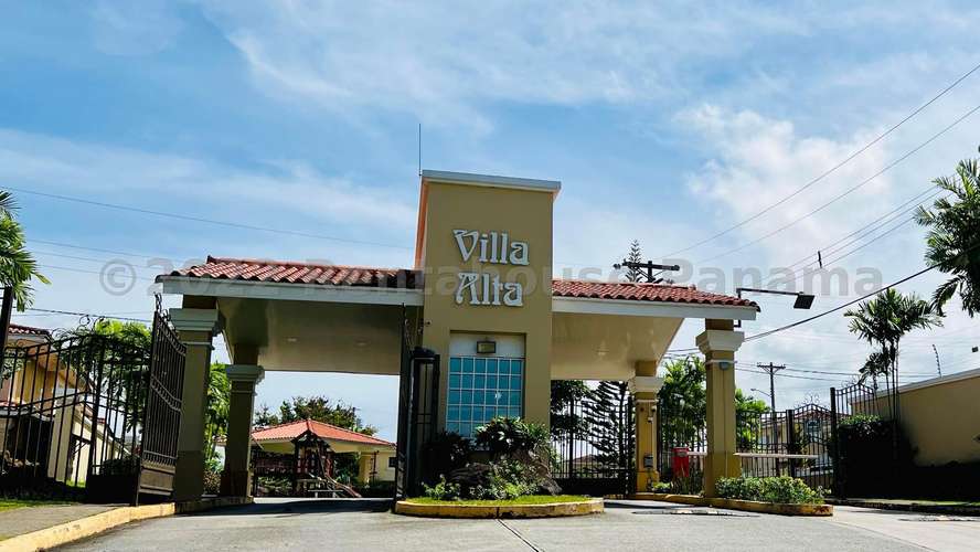 Venta de Casa en Brisas del Golf, Panamá 26JSS3120