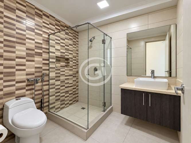 Alquiler Apartamento Remodelado en Tumba Muerto Sky Point con Vista Panorámica - Imagen 7