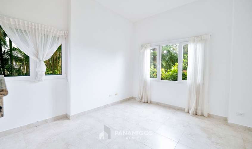 Villa en venta en Tucán Country Club - Panamá