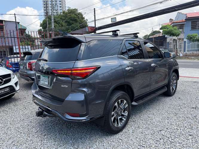 Toyota Fortuner 2024 - Imagen 3