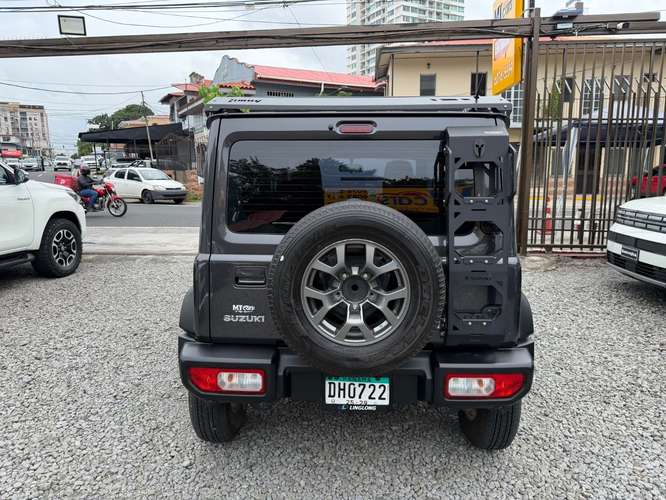 Suzuki Jimny 2025