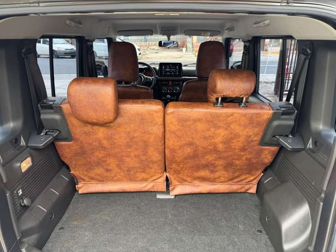 Suzuki Jimny 2025