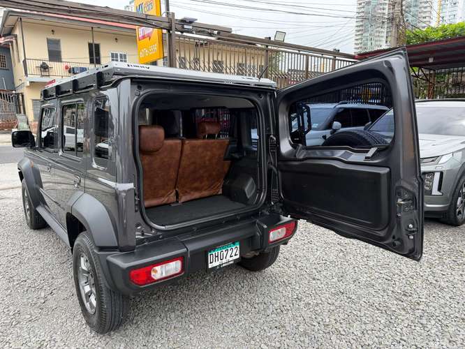 Suzuki Jimny 2025