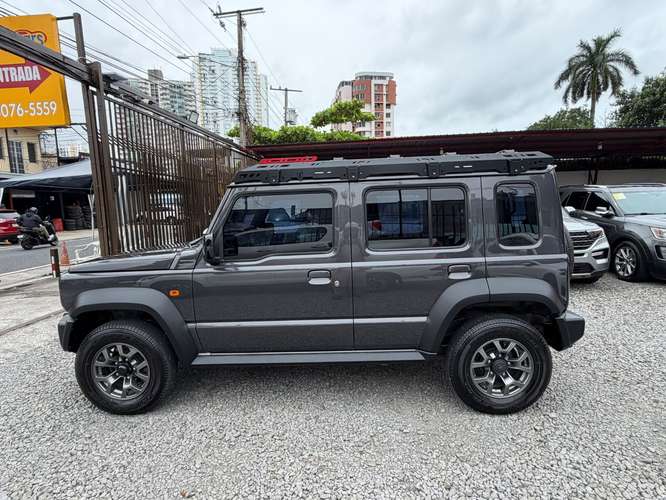 Suzuki Jimny 2025
