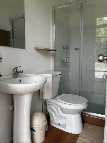 Una Piscina Infinita, una Terraza y una Cabaña para Huéspedes: Casa en Venta en Taboga - Imagen 8