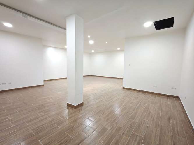 ALQUILER DE LOCAL DE 76M² EN PAITILLA, PLAZA BAL HARBOUR - Imagen 6