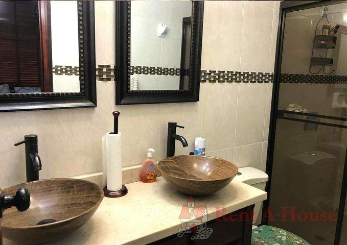 Alquiler de casa amoblada en Paraiso ELP26-8722