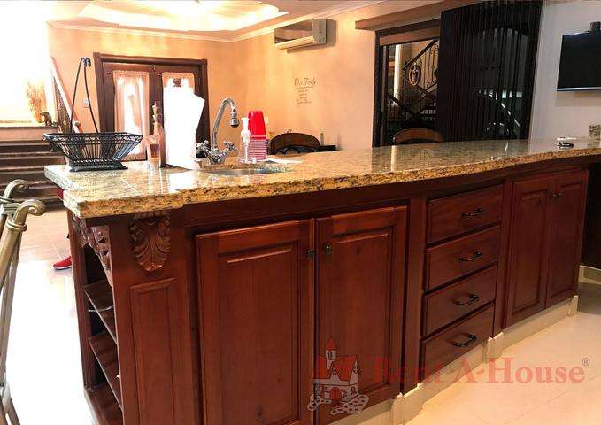 Alquiler de casa amoblada en Paraiso ELP26-8722