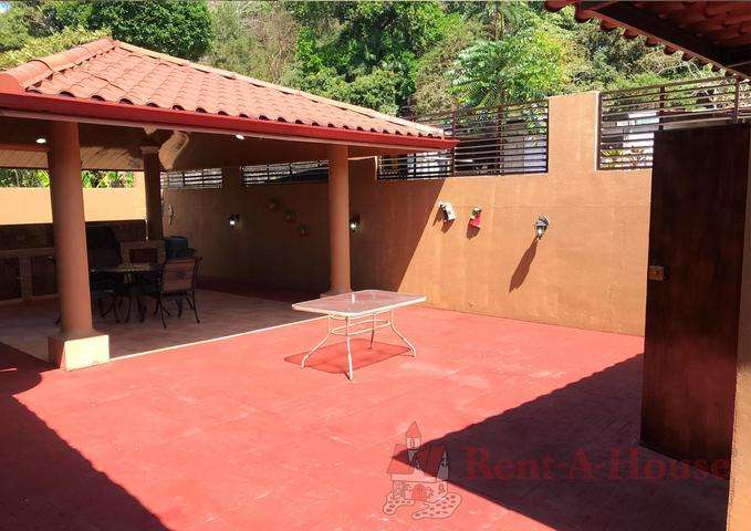 Alquiler de casa amoblada en Paraiso ELP26-8722