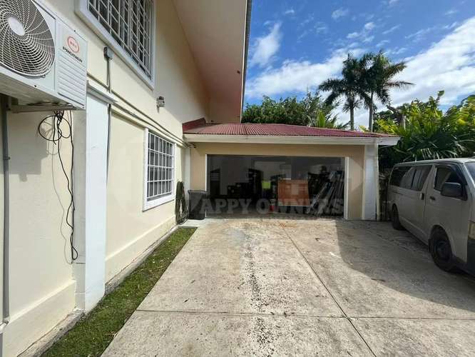 Venta de casa de 2 niveles en Diablo, Ancón. MY - Imagen 4