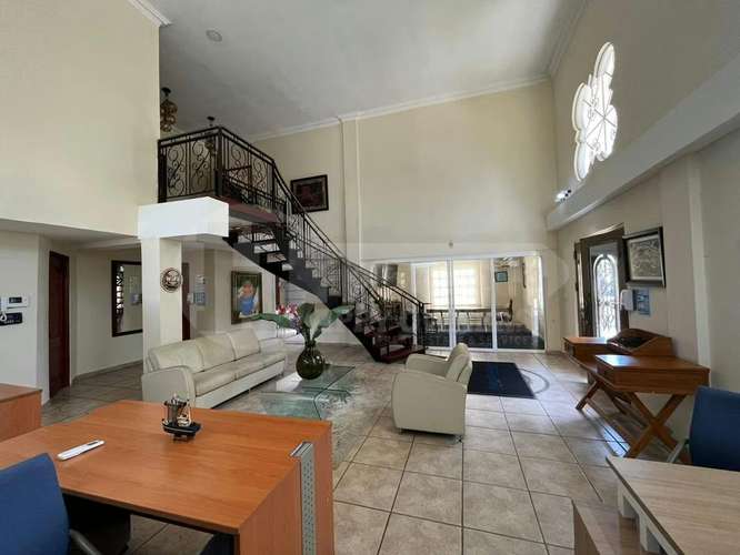 Venta de casa de 2 niveles en Diablo, Ancón. MY - Imagen 6