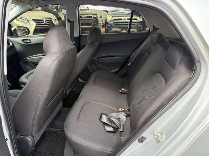 Hyundai Accent 2020 - Imagen 8