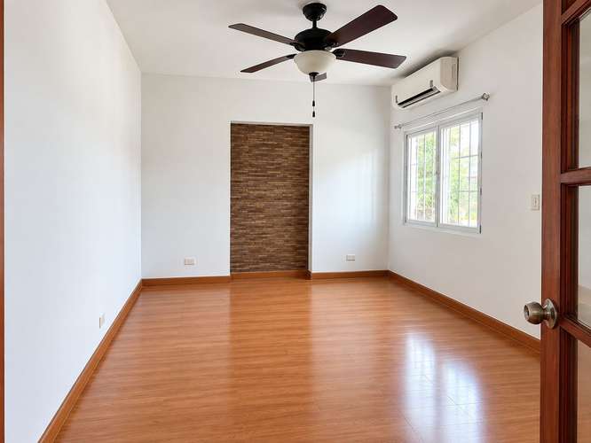 Alquiler de Casa tipo Duplex para Oficinas Comerciales - Imagen 11