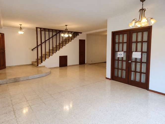Commercial Office Duplex House for Rent