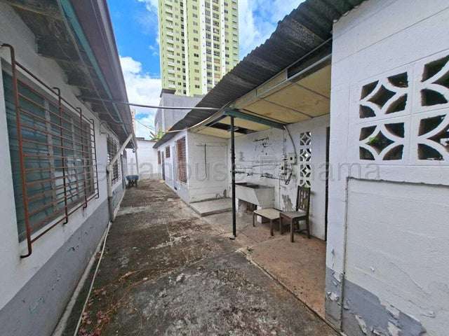Venta de Casa en El Carmen, Ampia y Versatil 26LGG7355