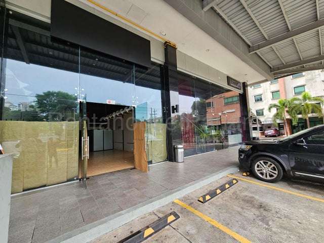 Se alquila local comercial en Obarrio GCEA26-5437