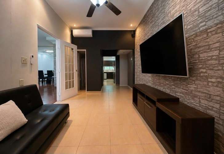 Casa moderna de 4 dormitorios en Albrook, Ancón, con amplios espacios y terreno grande - Imagen 2