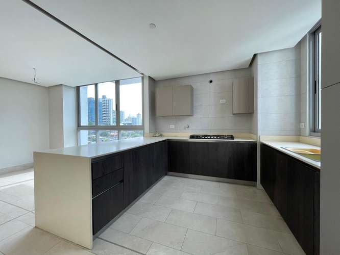 VENTA DE AMPLIO APARTAMENTO EN VITA TOWER, COCO DEL MAR