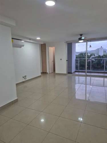 ALQUILER DE APARTAMENTO CON LINEA BLANCA EN CONDADO DEL REY  - Imagen 2
