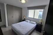 Alquilo apto. en Edison Park, apartamento impecable con 2 recamaras 2 baños full amueblado.