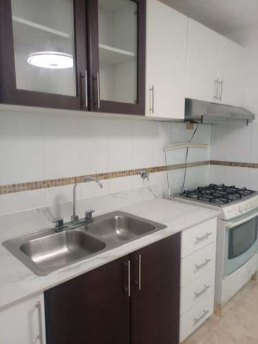 Area residencial con garita de seguridad y con acceso a comercios y estacion del metro. - Imagen 2