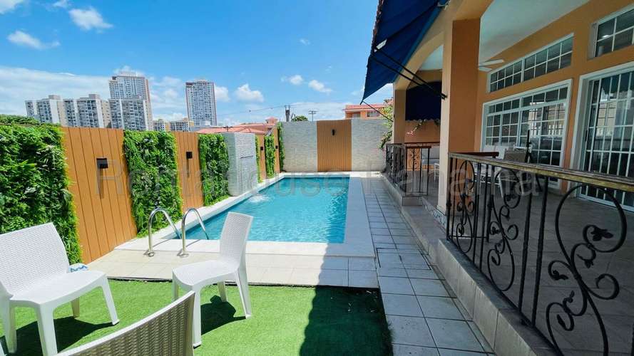 Casa en Venta en Altos del Bosque KC