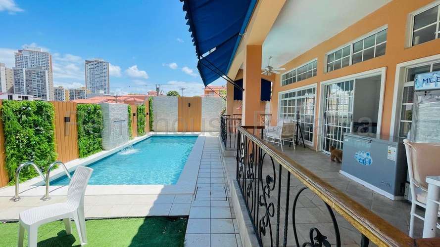 Casa en Venta en Altos del Bosque KC