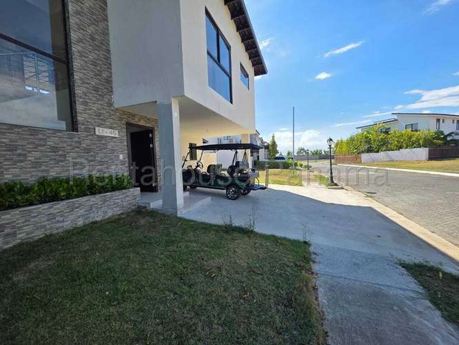 Casa en Venta en Costa Sur KC