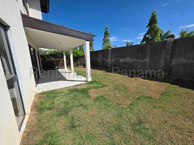 Casa en Venta en Costa Sur KC