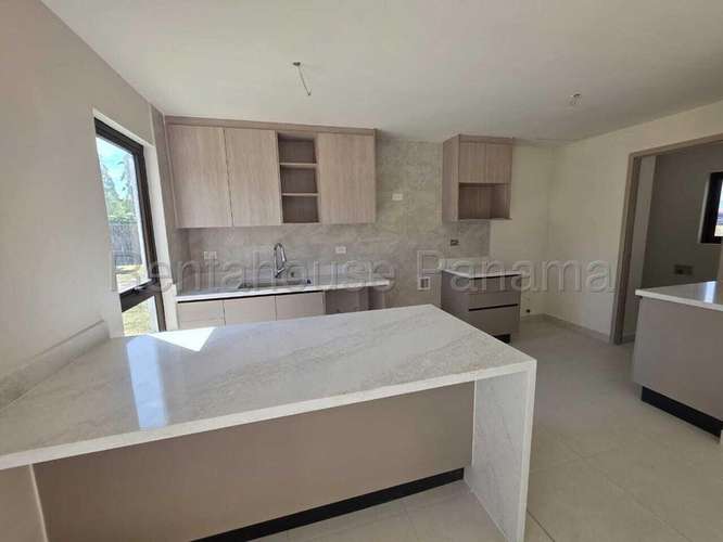 Casa en Venta en Costa Sur KC