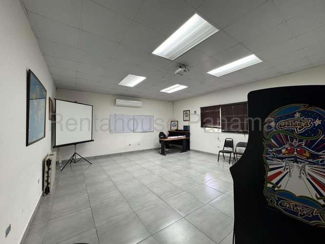 Alquiler de Galera en Brisas Del Golf Mv - Imagen 2