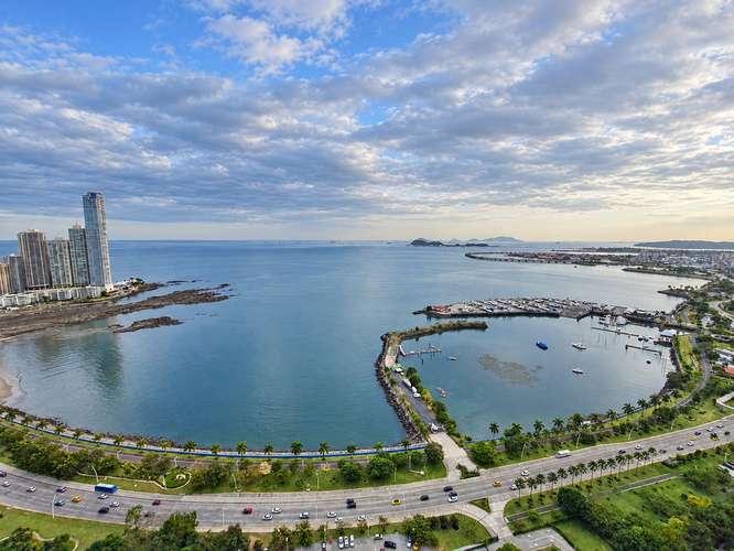 Apartamento en alquiler en Avenida Balboa | Vista del Mar - Imagen 3