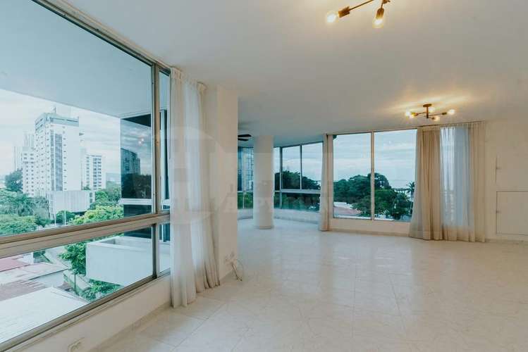 Alquiler de apartamento en PH St. Angelo, Coco del Mar. MY - Imagen 2
