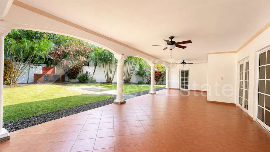 Se Vende casa en Costa Serena Costa del Este - Imagen 19