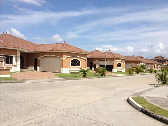 Venta de Casa de 4 recámaras en Costa Sur | Sunset Coast