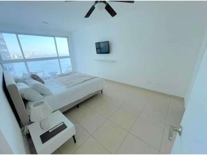 APARTAMENTO DE LUJO EN ALQUILER EN PUNTA PACÍFICA – VISTA AL MAR - Imagen 4