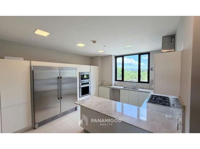 Apartamento de lujo en venta en PH Santa Maria Court - Imagen 2