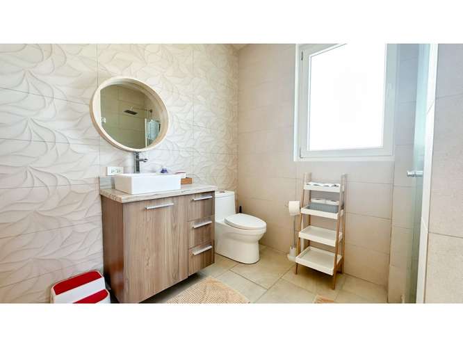 Venta de apartamento en PH Playa Escondida - Imagen 9