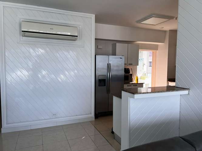 Venta en Avenida Balboa con Vista al Mar,  $2,000 por m²