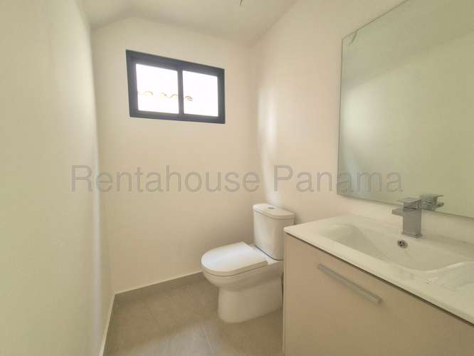 Vendo Casa en Brisas Del Golf OF27-104
