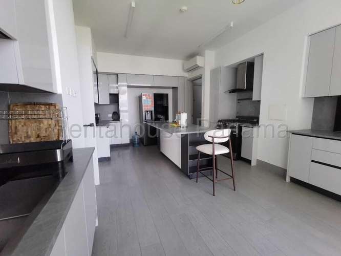 AC APARTAMENTO SEMI-AMOBLADO EN ALQUILER C/ OPCIÓN A COMPRA EN PH THE IVY TOWER 27-2288